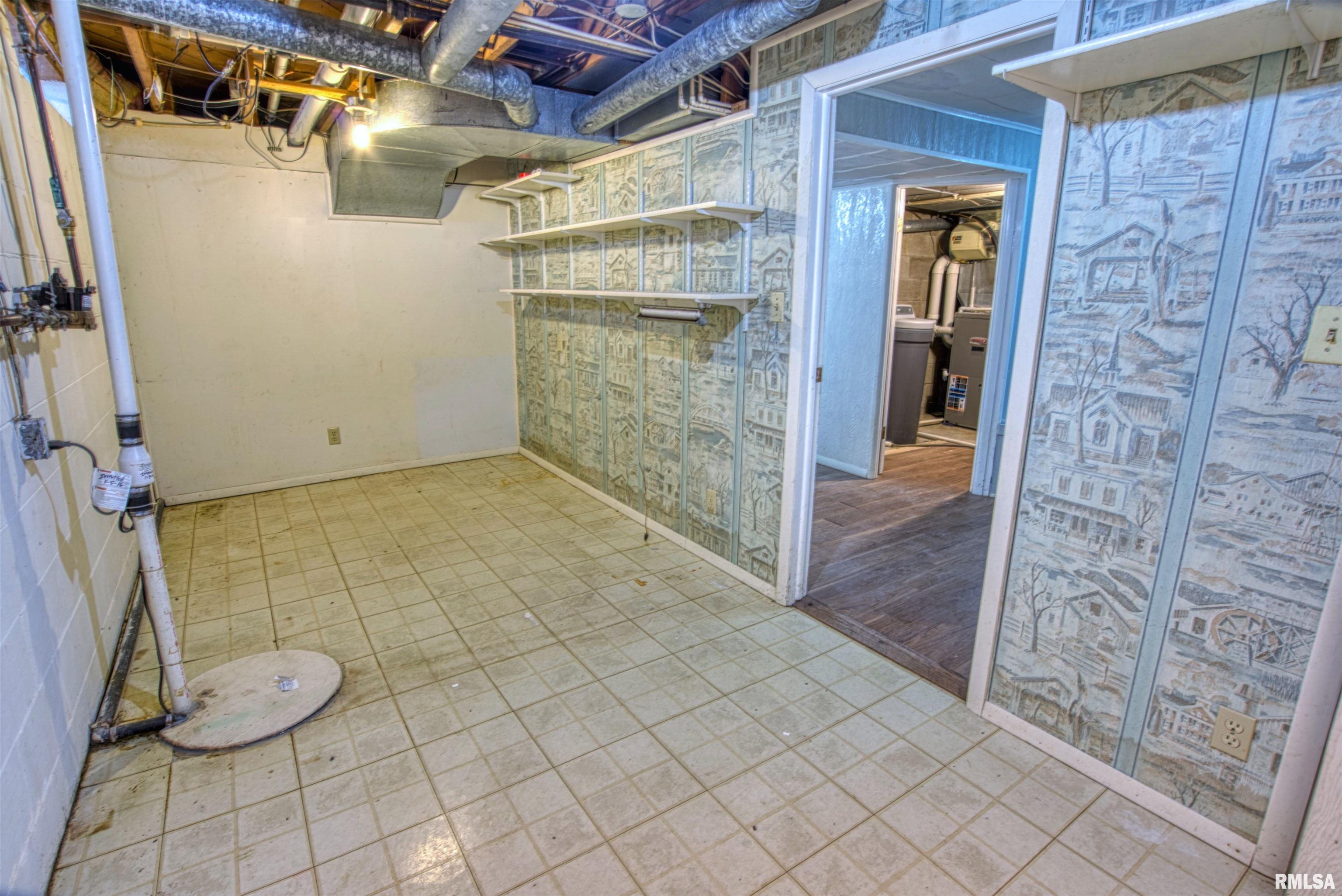 8830 North Picture Ridge Road Peoria, IL 61615 - Photo 21 of 36 Gallery Image 21
