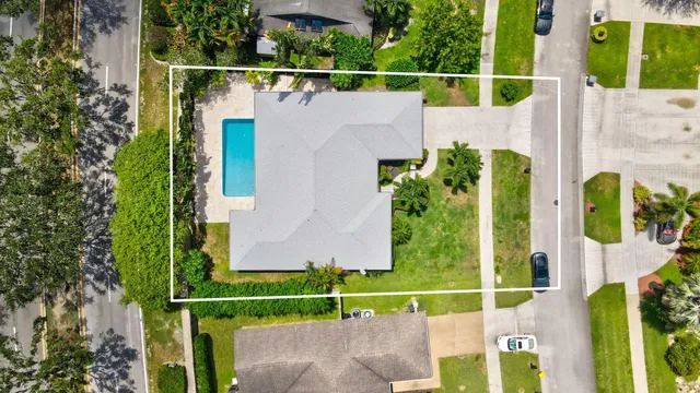 $1,115,000 | 17634 Lake Park Road, Boca Raton, FL 33487