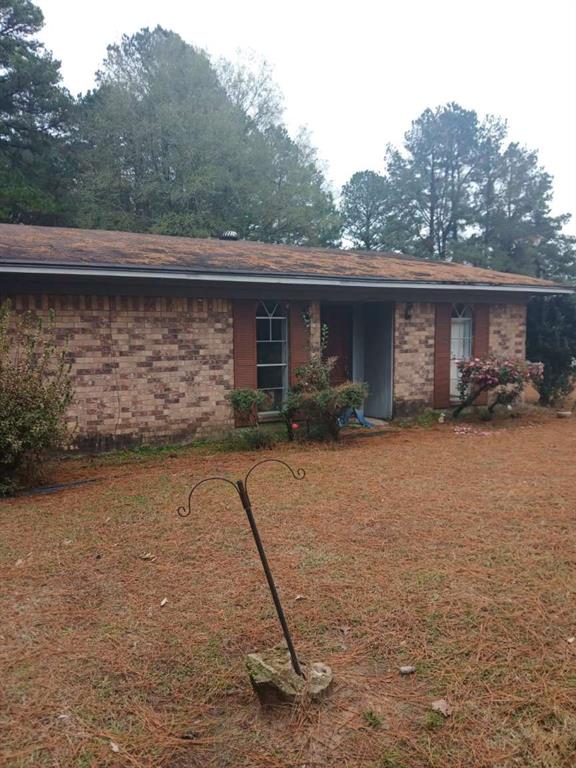 423 11th Street Northeast Springhill, LA 71075 - Photo 2 of 11