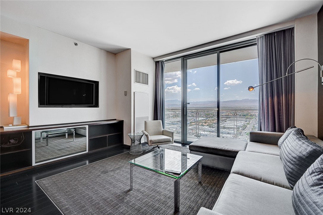 4381 West Flamingo Road, Unit 2619 Las Vegas, NV 89103 - Photo 5 of 26