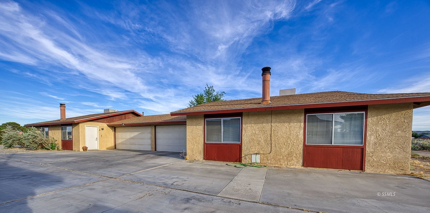 217 South Richmond Road Ridgecrest, CA 93555 - Photo 2 of 27