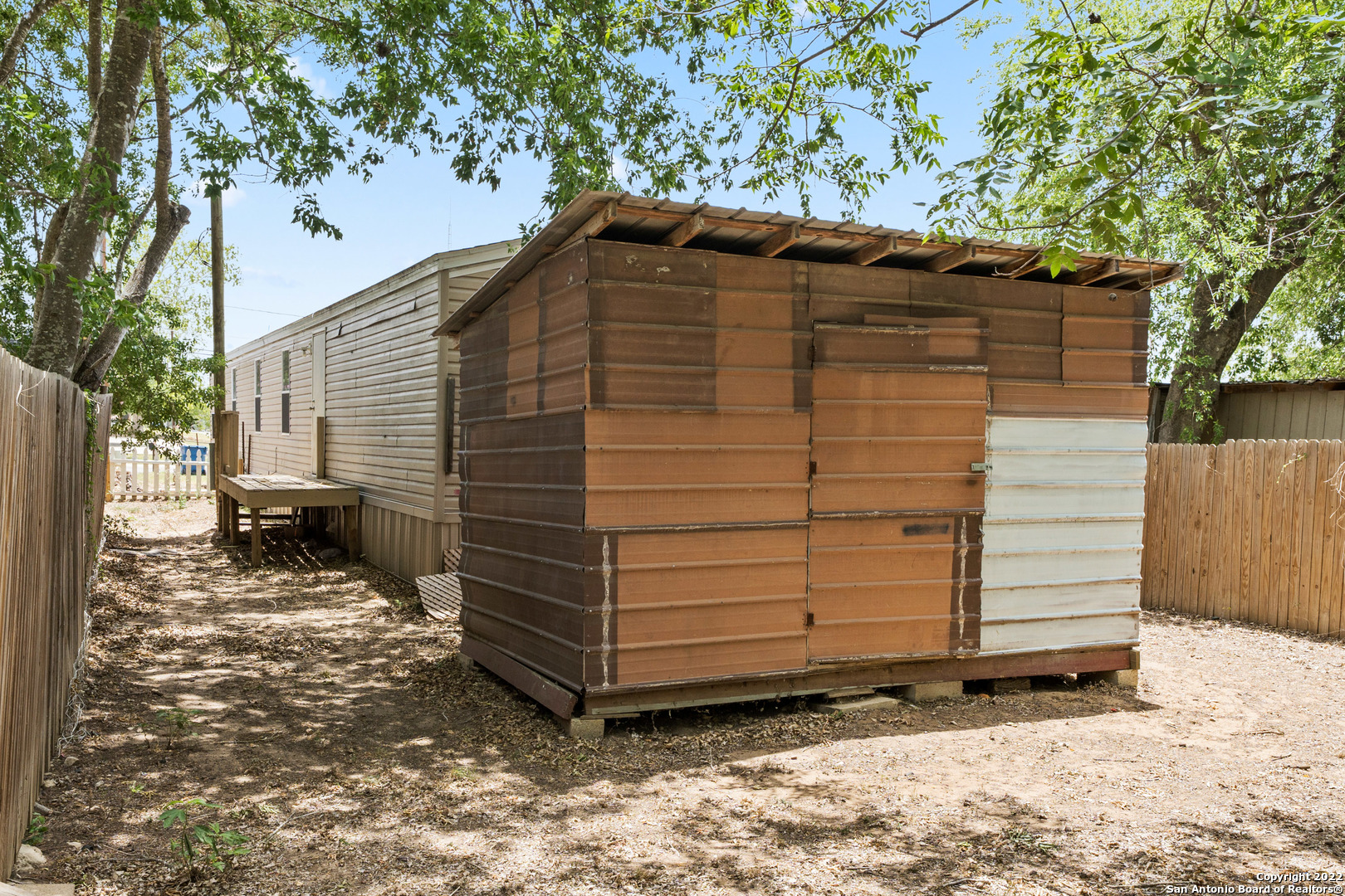 311 North Reed Street Pleasanton, TX 78064 - Photo 30 of 33