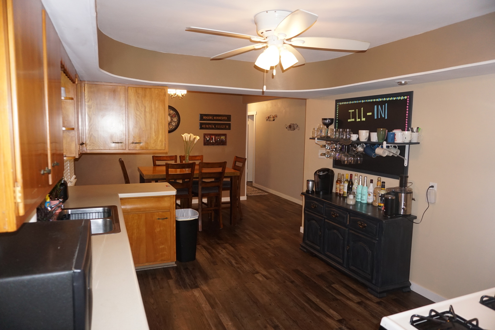 1010 Broadmoor Drive Champaign, IL 61821 - Photo 9 of 30