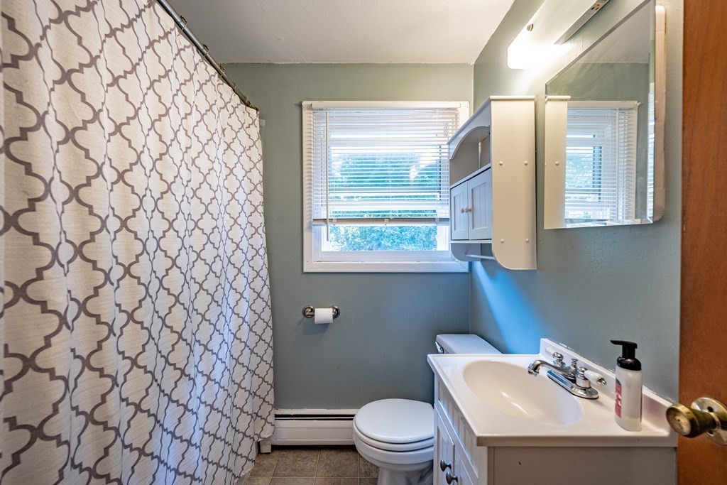 147 Manor Court, Unit 147 Springfield, MA 01118 - Photo 11 of 17 Gallery Image 11
