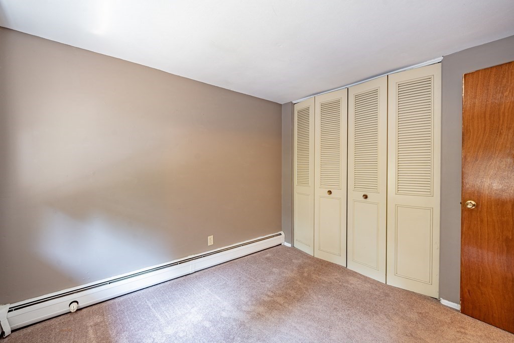 147 Manor Court, Unit 147 Springfield, MA 01118 - Photo 14 of 17 Gallery Image 14