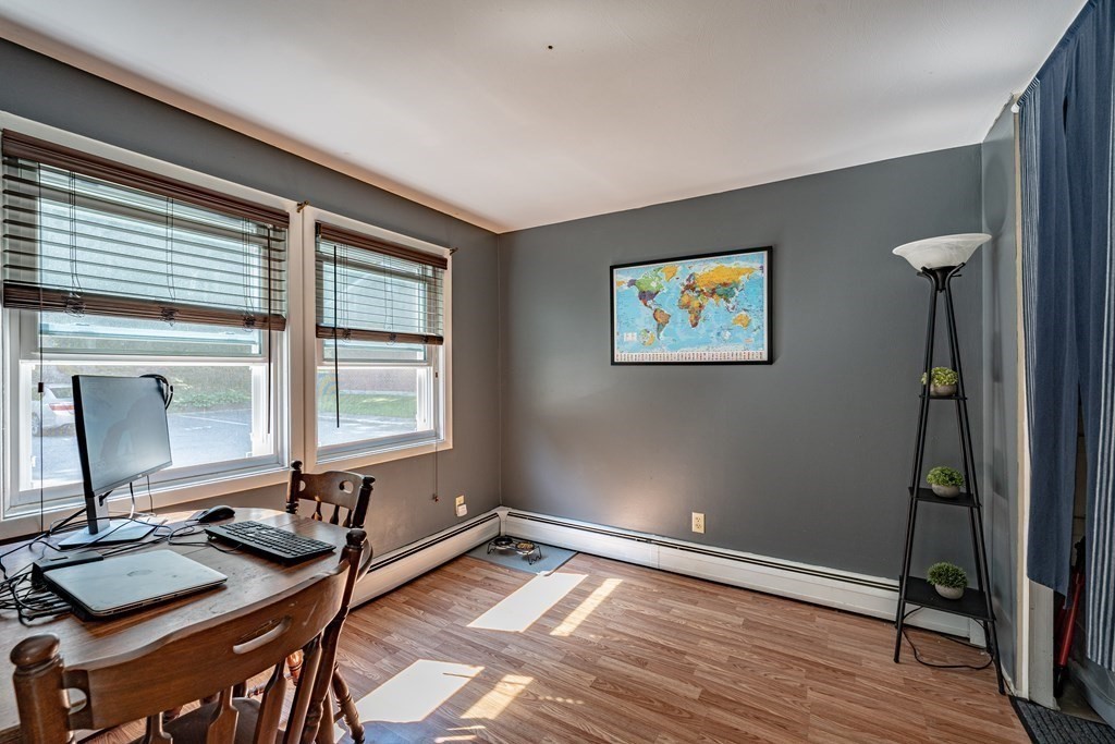 147 Manor Court, Unit 147 Springfield, MA 01118 - Photo 6 of 17 Gallery Image 6