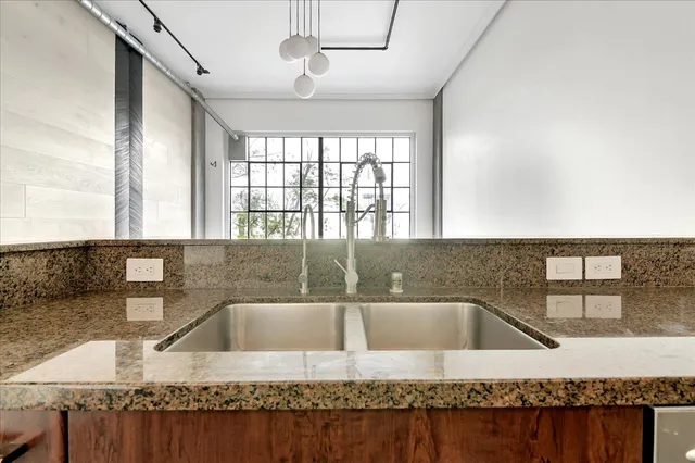 $2,900 | 350 11th Avenue, Unit 329, San Diego, CA 92101