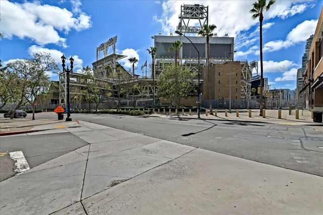 $2,900 | 350 11th Avenue, Unit 329, San Diego, CA 92101