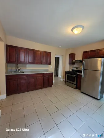 $1,600 | 124 Southview Street, Unit 1, Waterbury, CT 06706