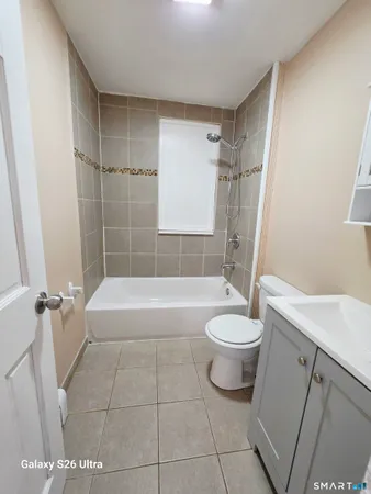 $1,600 | 124 Southview Street, Unit 1, Waterbury, CT 06706