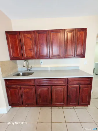 $1,600 | 124 Southview Street, Unit 1, Waterbury, CT 06706