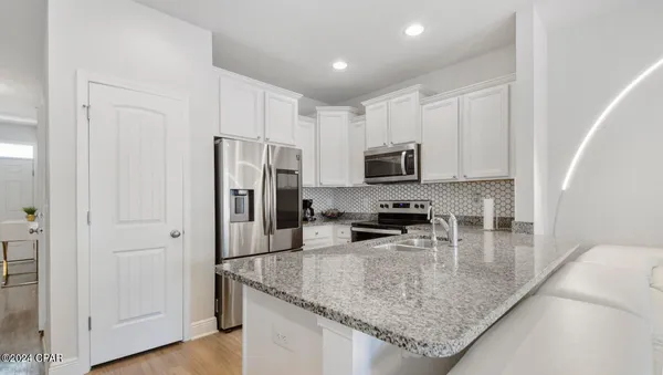 $2,400 | 7482 Shadow Lake Drive, Panama City Beach, FL 32407