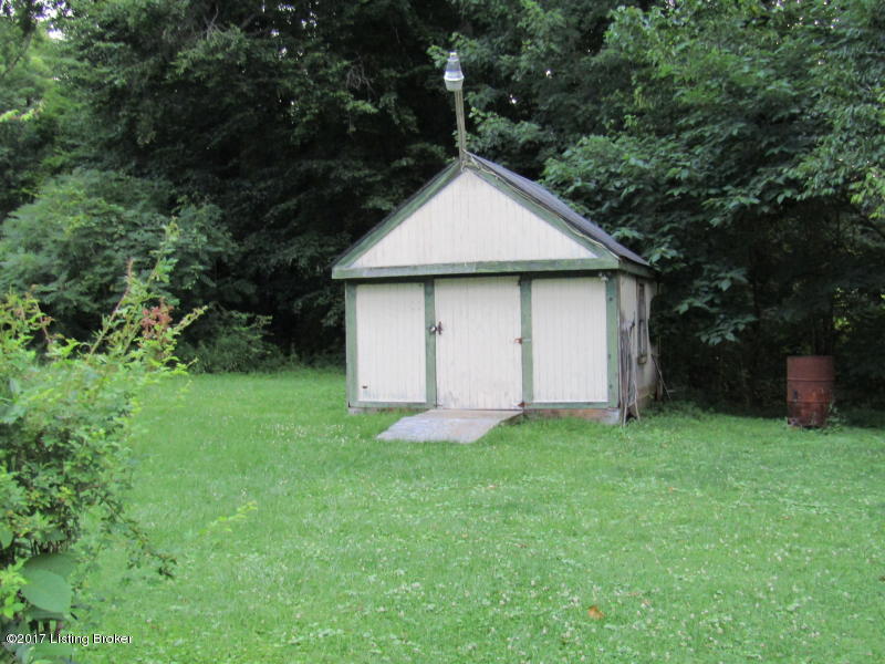 10606 Barricks Road Louisville, KY 40229 - Photo 12 of 34 OUTBUILDING