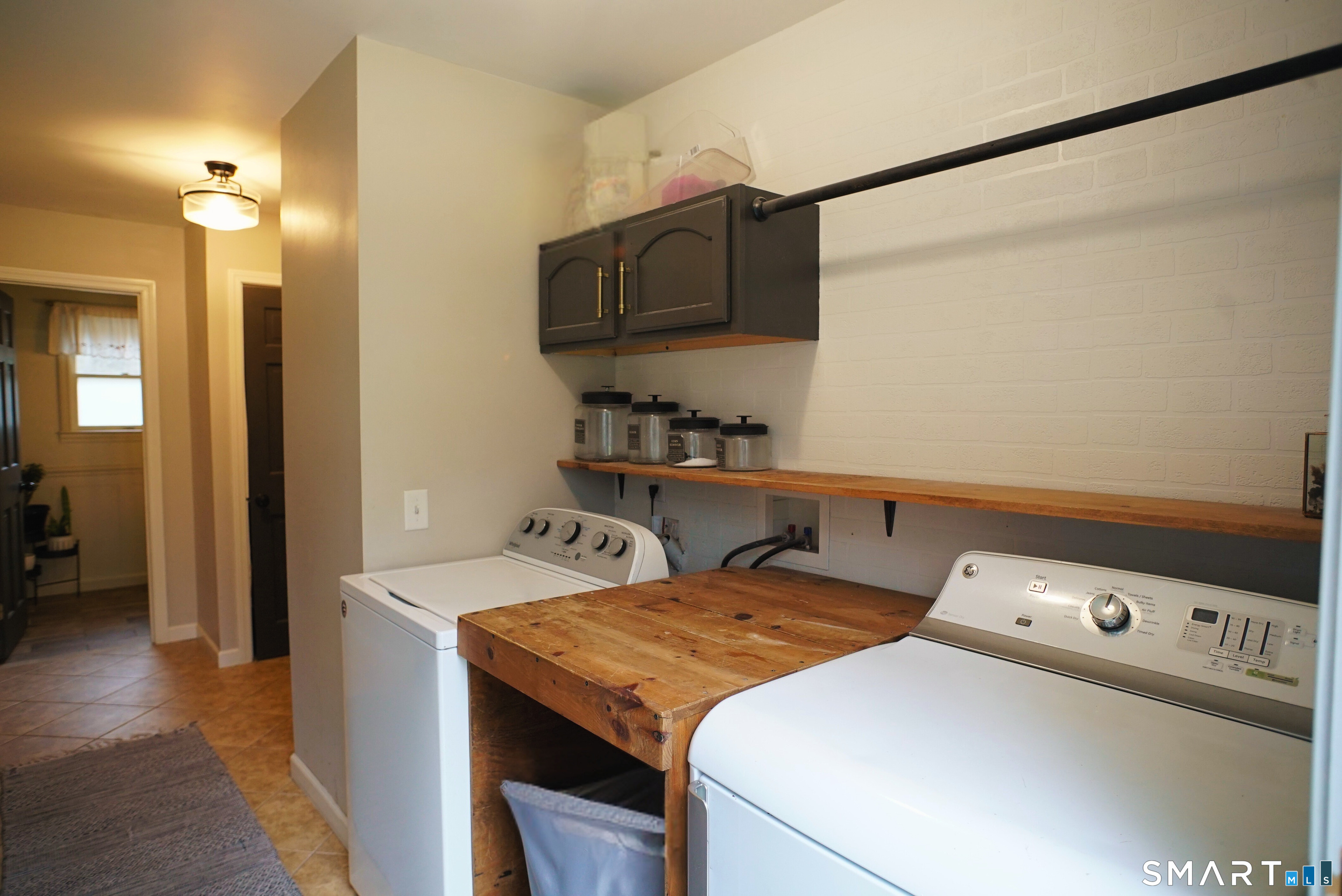 113 Michelec Road Stafford, CT 06076 - Photo 9 of 16 a utility room with dryer and washer