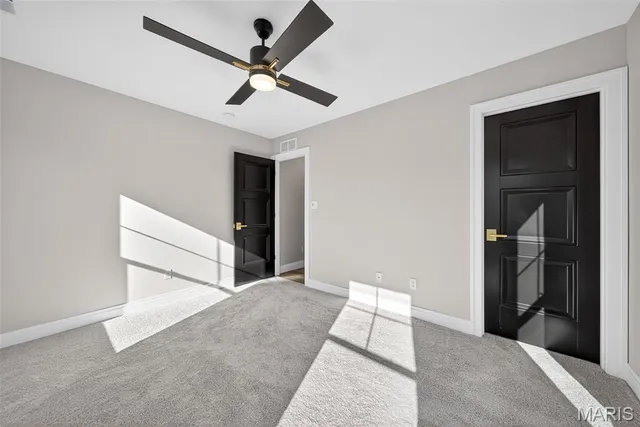 $899,900 | 810 Nirk Avenue, St. Louis, MO 63122