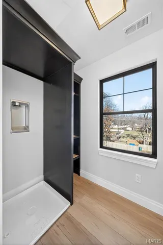 $899,900 | 810 Nirk Avenue, St. Louis, MO 63122