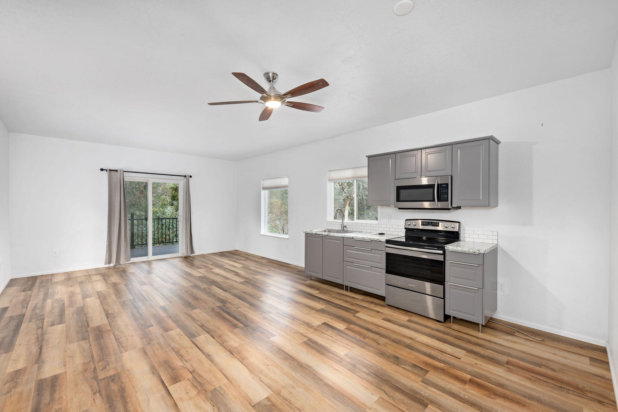 10523 Lower River Road Grants Pass, OR 97526 - Photo 36 of 58 079A6663