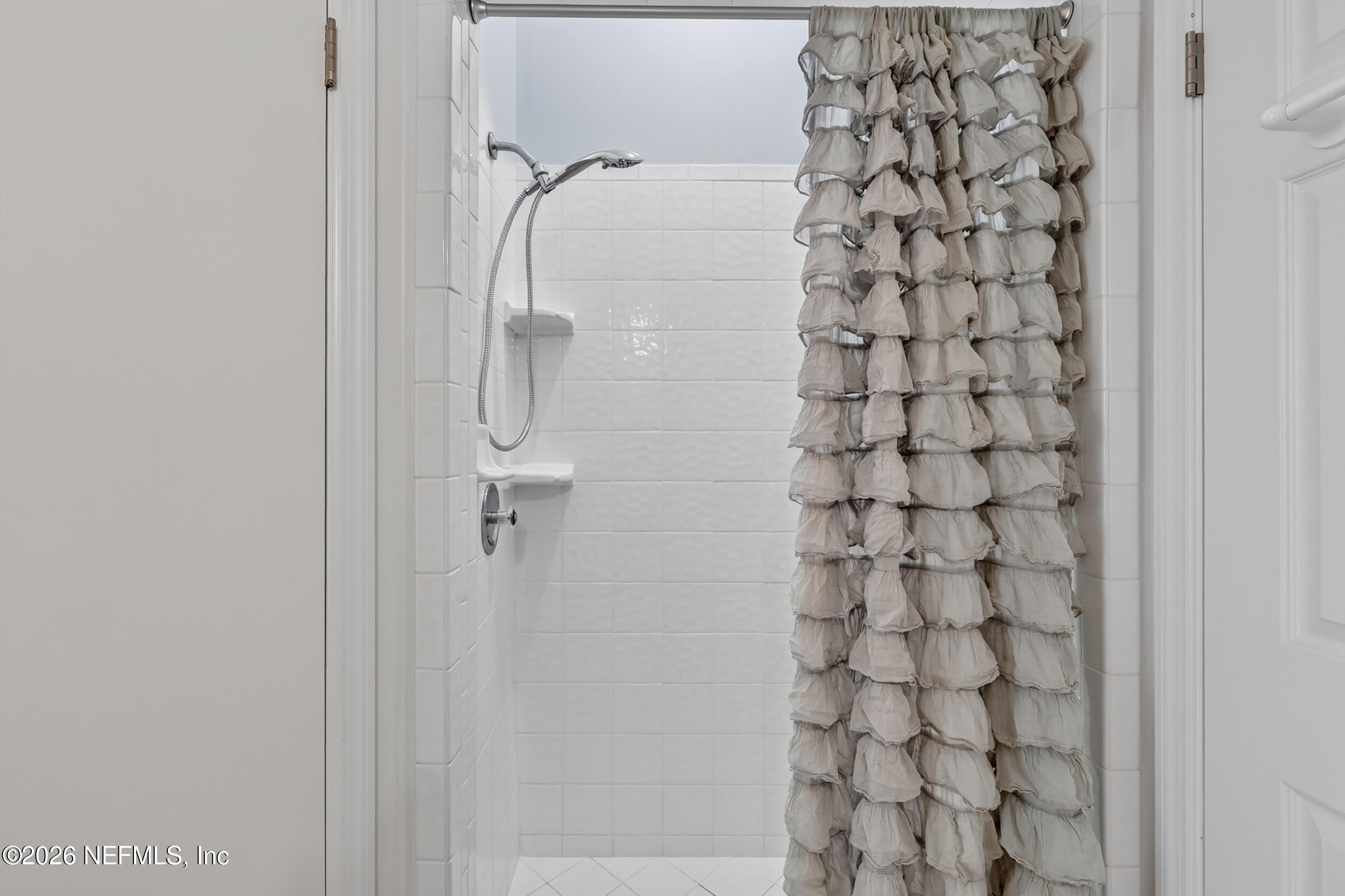 3090 Monument Bay Road St. Augustine, FL 32092 - Photo 36 of 56 a bathroom with a shower