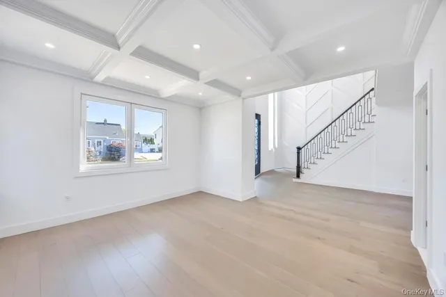 $1,429,888 | 14 Bark Lane, Levittown, NY 11756