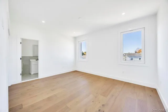 $1,429,888 | 14 Bark Lane, Levittown, NY 11756