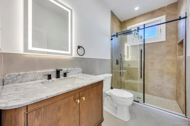 $1,429,888 | 14 Bark Lane, Levittown, NY 11756