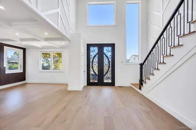 $1,429,888 | 14 Bark Lane, Levittown, NY 11756