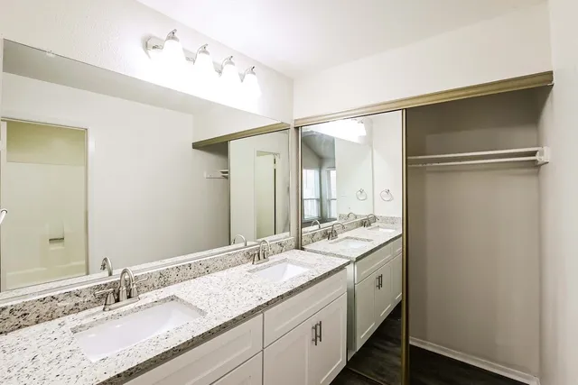 $1,699 | 15610 Cabot Creek Circle, Houston, TX 77070