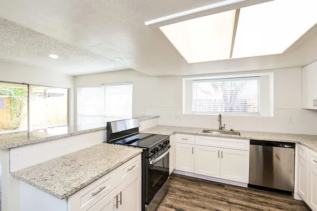 $1,699 | 15610 Cabot Creek Circle, Houston, TX 77070