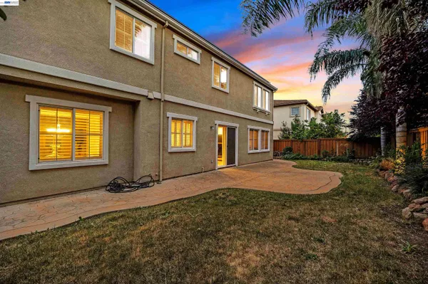 $879,000 | 1869 Tarragon Drive, Brentwood, CA 94513