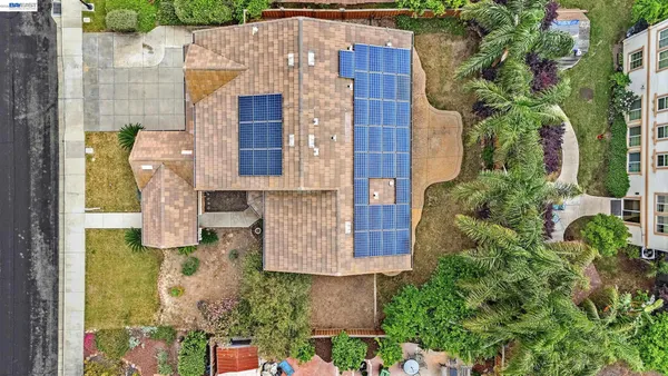 $879,000 | 1869 Tarragon Drive, Brentwood, CA 94513