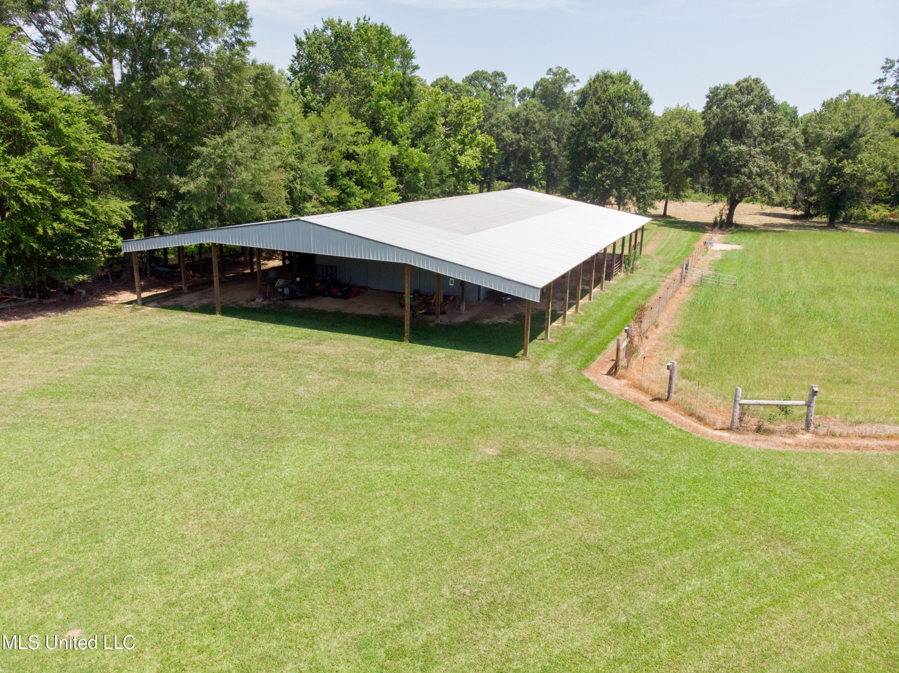 3148 Volley Campbell Road Terry, MS 39170 - Photo 6 of 31 3148n Volley Campbell drone-11