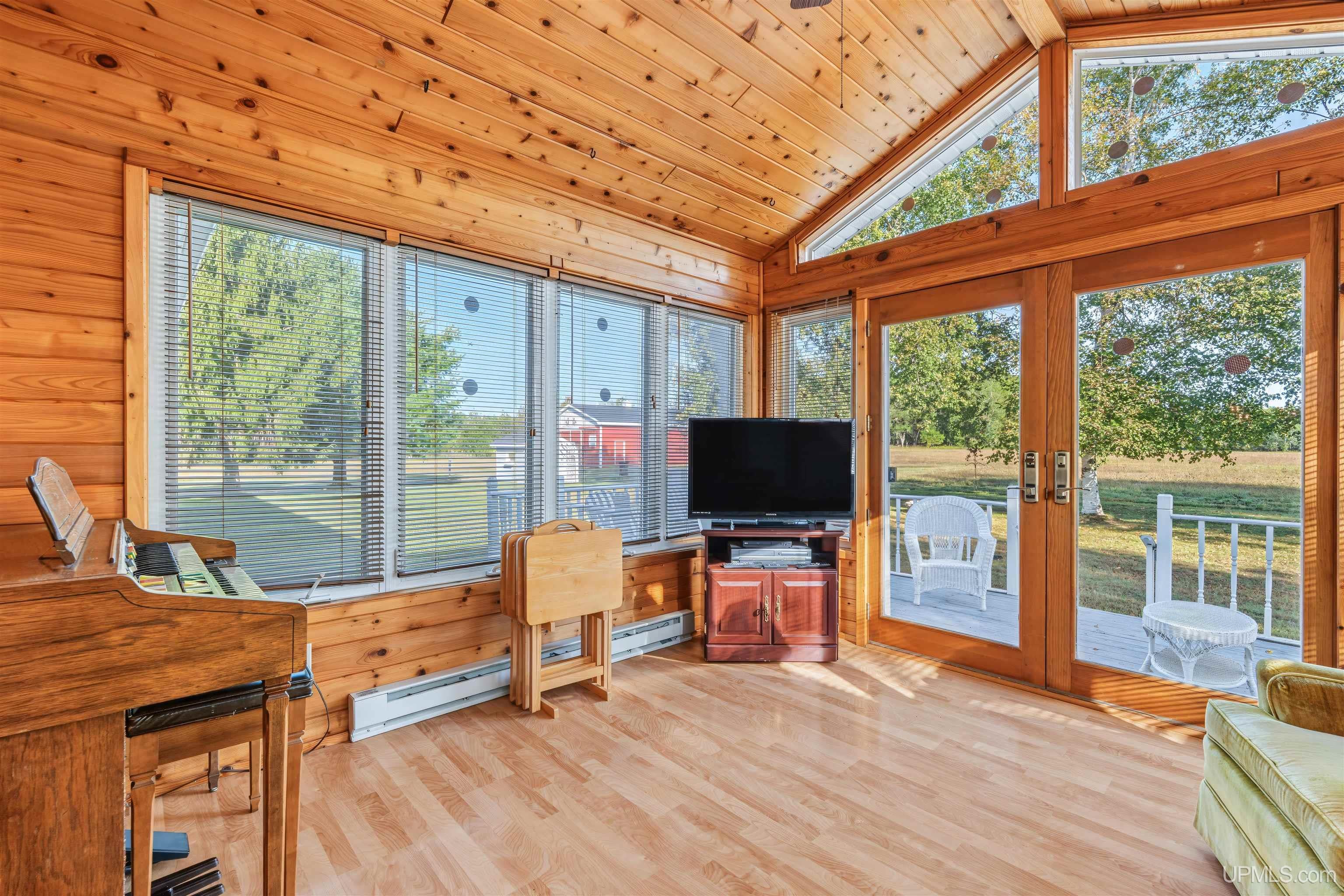 7874 Dawson Road Manistique, MI 49854 - Photo 6 of 90 Gallery Image 6