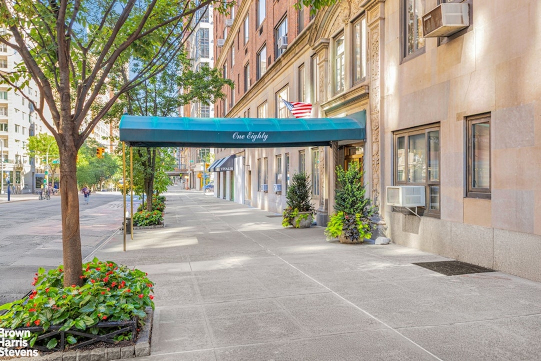 180 East 79th Street, Unit 1B Manhattan, NY 10075 - Photo 10 of 11