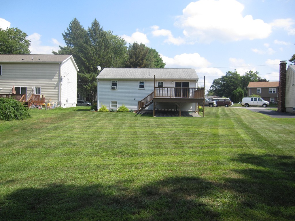 43 Hapgood Road Worcester, MA 01605 - Photo 4 of 23 Gallery Image 4