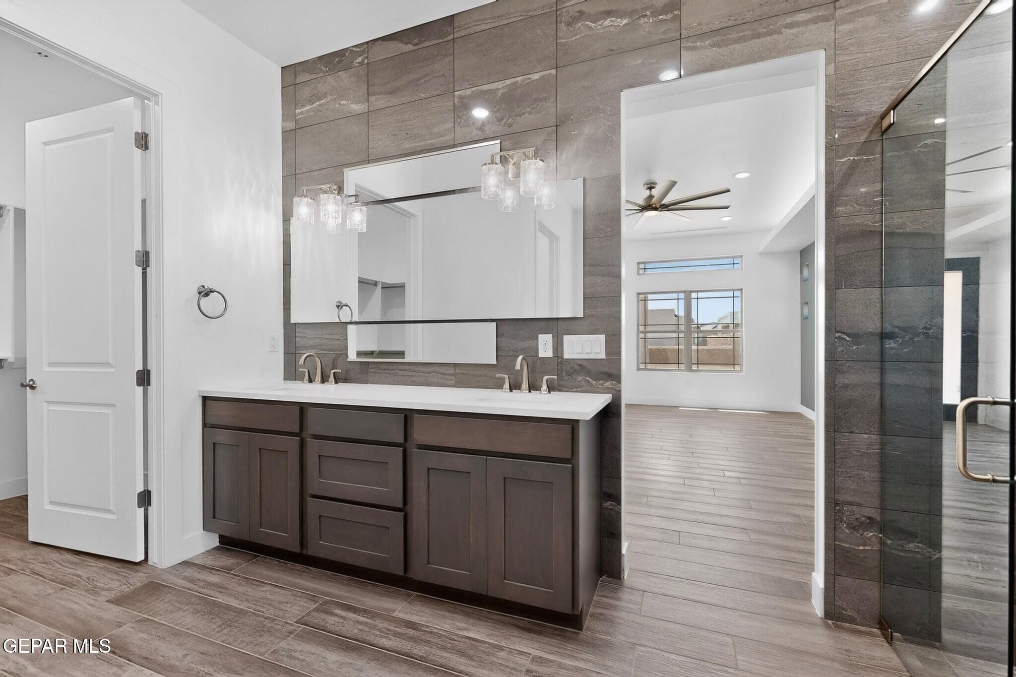 352 Rio De Jazmin Circle El Paso, TX 79932 - Photo 18 of 44 photo_40