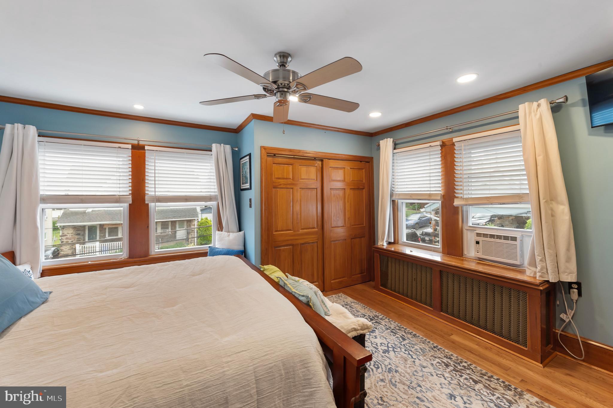 116 Oakley Road Upper Darby, PA 19082 - Photo 22 of 31 Primary Bedroom