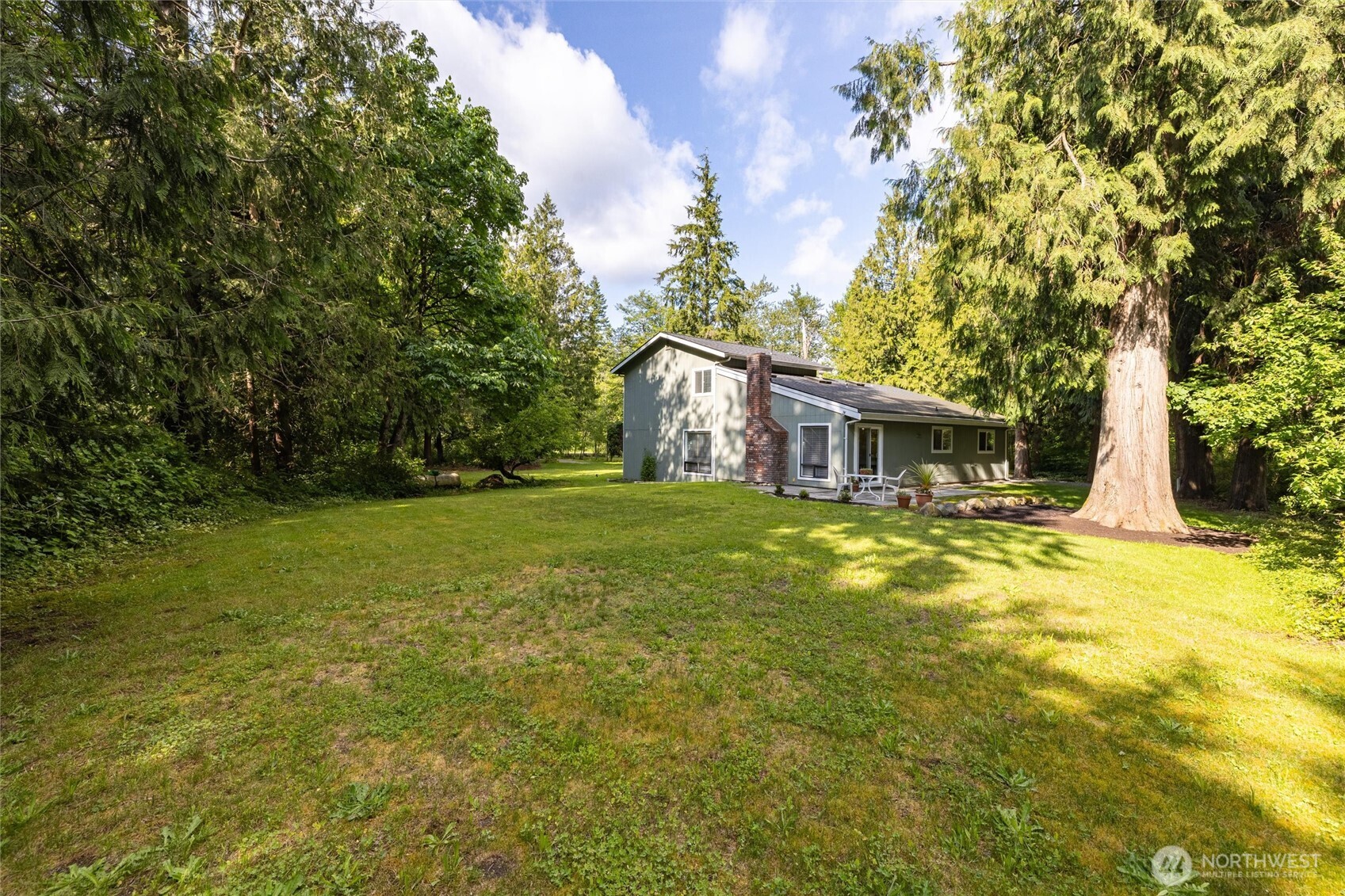 1535 Ten Mile Road Everson, WA 98247 - Photo 28 of 40 a front view of house with yard and green space