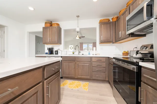 $259,900 | 2 Crestwood Drive, Winchester, IN 47394