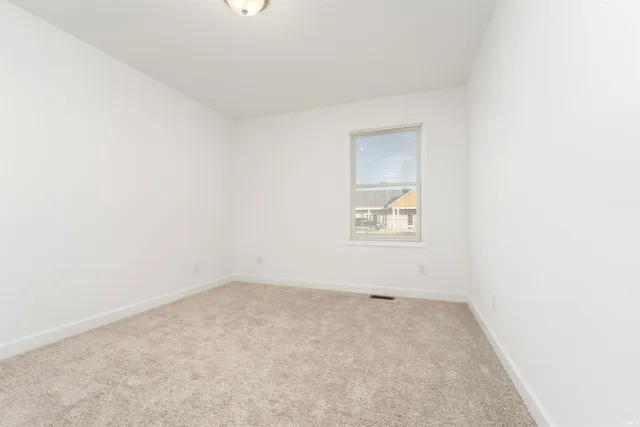 $259,900 | 2 Crestwood Drive, Winchester, IN 47394