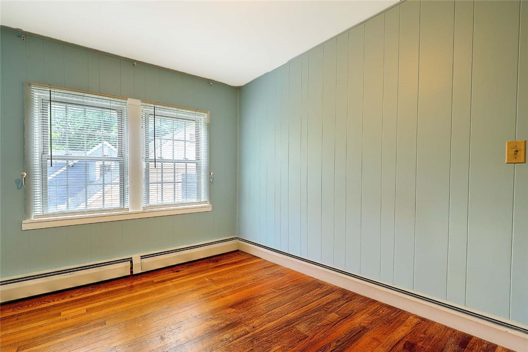 34 Central Street Bristol, RI 02809 - Photo 21 of 38 Second floor spare room