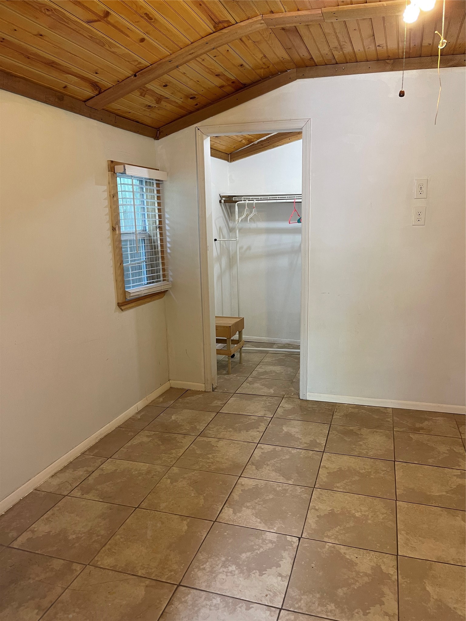 1472 1/2 Godwin Street Houston, TX 77023 - Photo 3 of 9