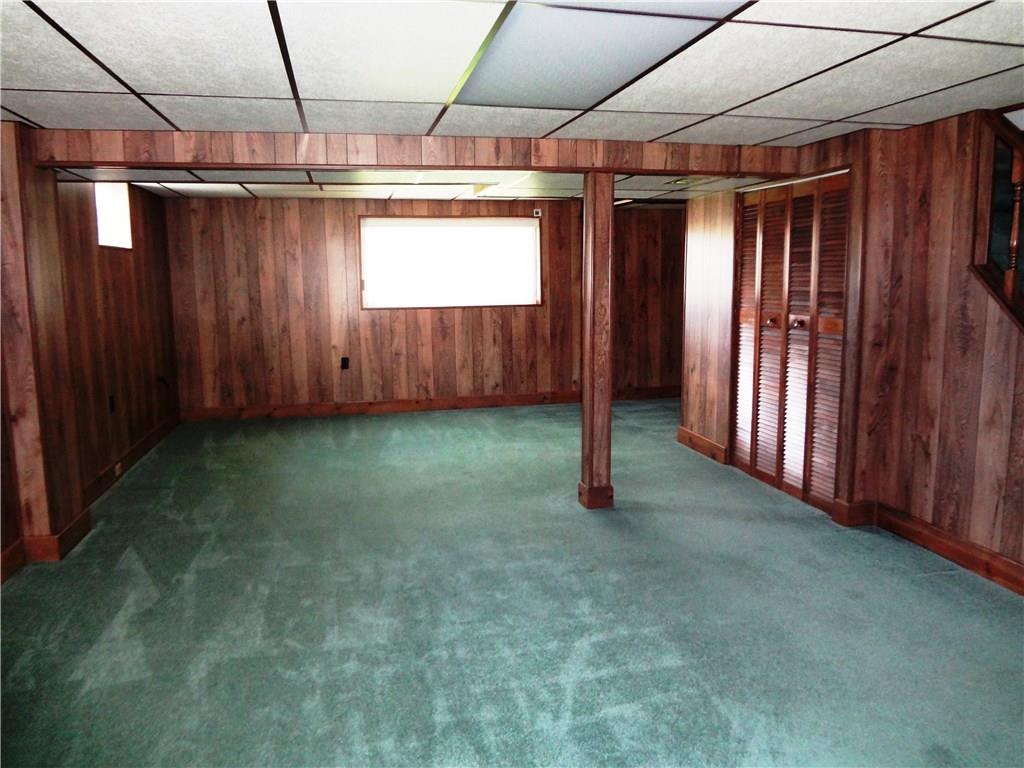 184 Ridgeview Drive Aliquippa, PA 15001 - Photo 2 of 23 Lower Level Gameroom