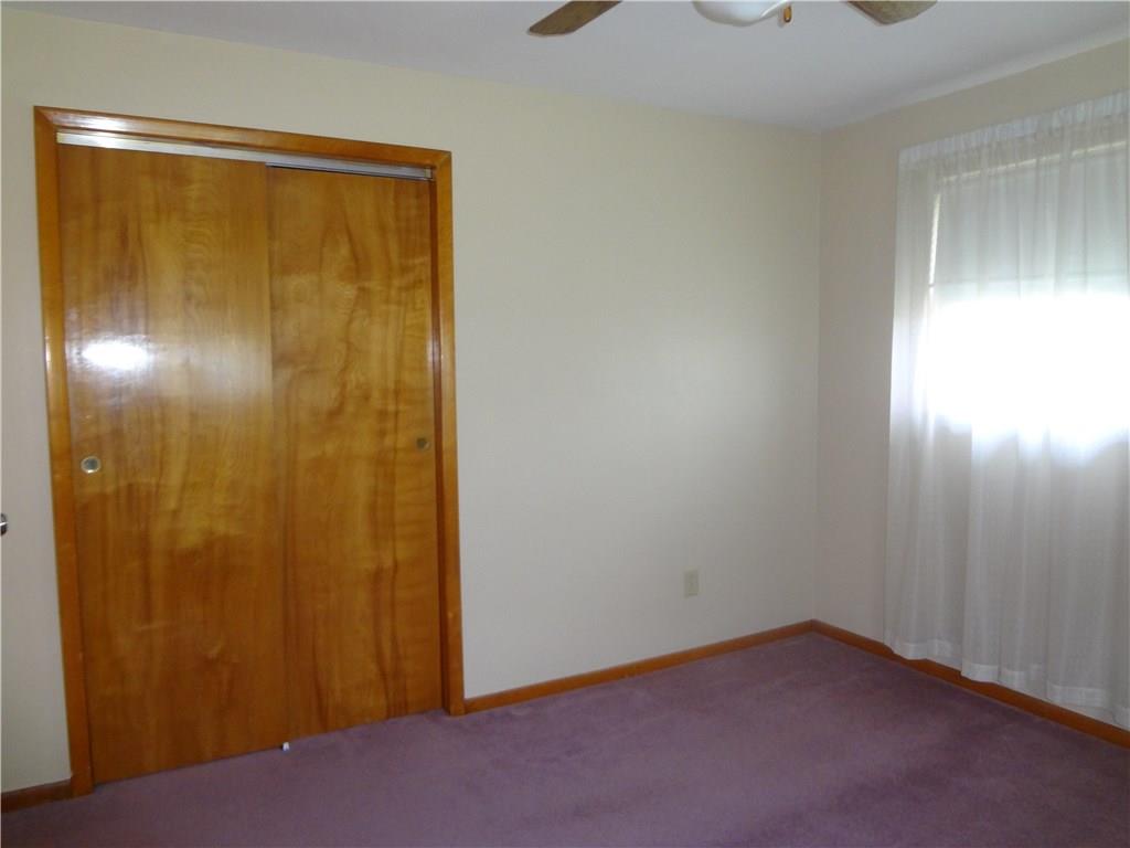 184 Ridgeview Drive Aliquippa, PA 15001 - Photo 17 of 23 2nd Bedroom