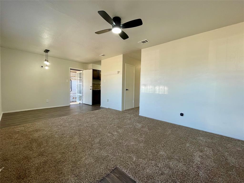 3543 Terrell Street Dallas, TX 75223 - Photo 4 of 26 a view of an empty room