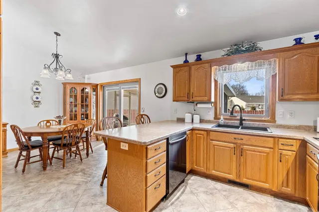 $429,900 | 1615 Shallow Creek Court, Green Bay, WI 54313