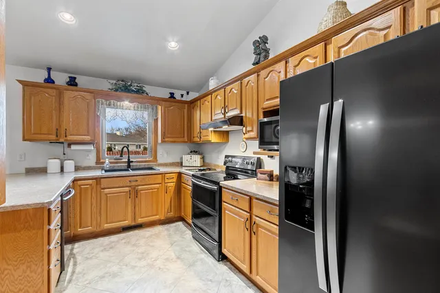 $429,900 | 1615 Shallow Creek Court, Green Bay, WI 54313