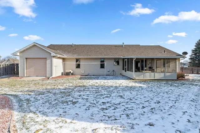 $429,900 | 1615 Shallow Creek Court, Green Bay, WI 54313