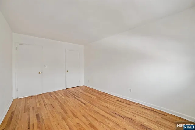 $450,000 | 2430 8th Street, Unit 5B, Fort Lee, NJ 07024