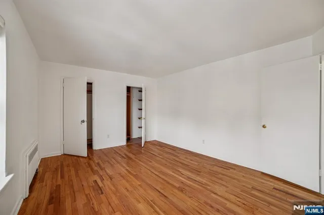 $450,000 | 2430 8th Street, Unit 5B, Fort Lee, NJ 07024