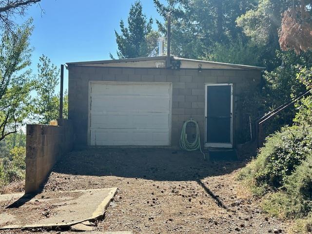 105 Silverline Road Morgan Hill, CA 95037 - Photo 32 of 34 a view of a back yard of the house